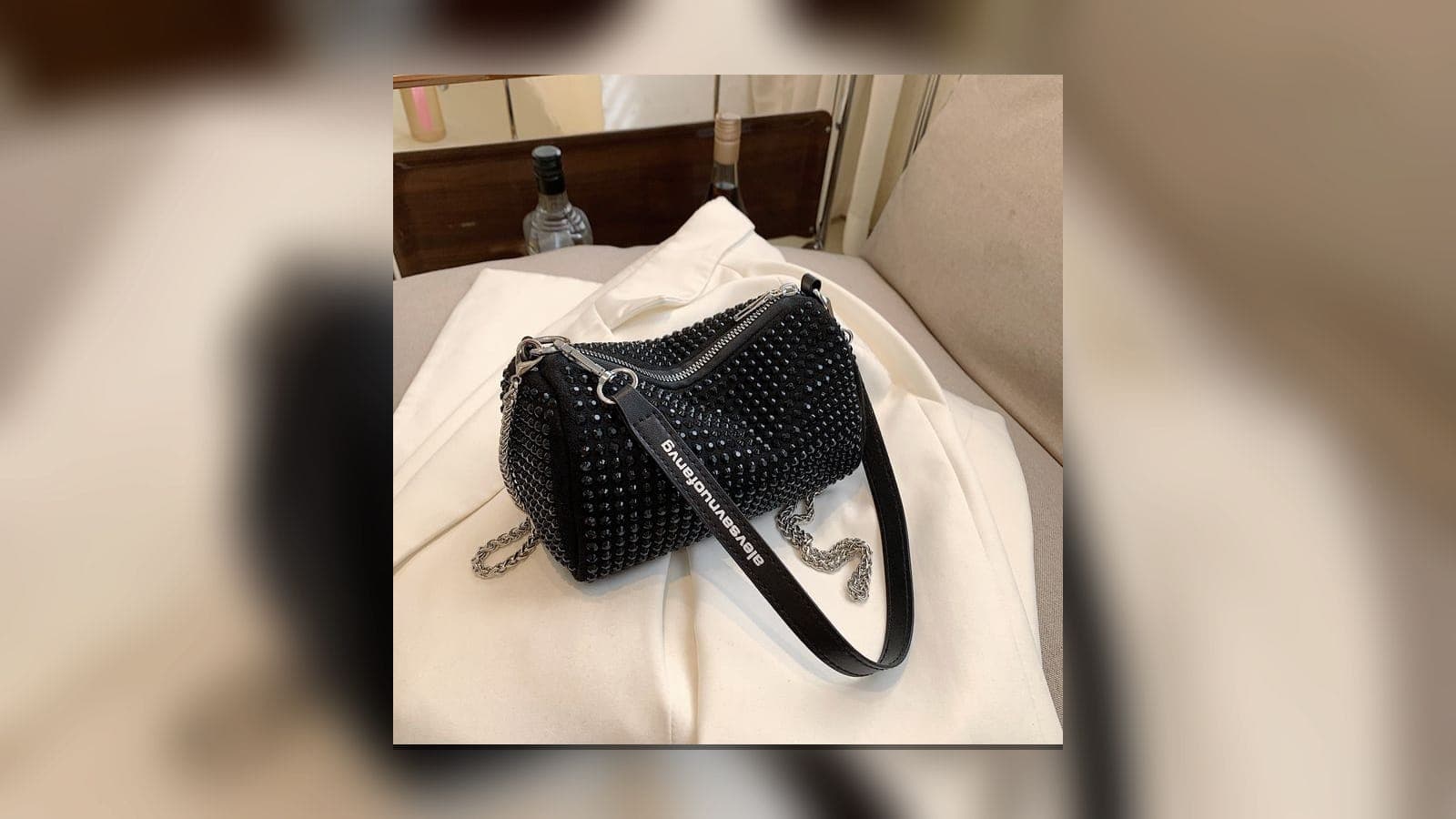 Clutch vs. Sling vs. Handbag: Choosing Your Everyday Carry