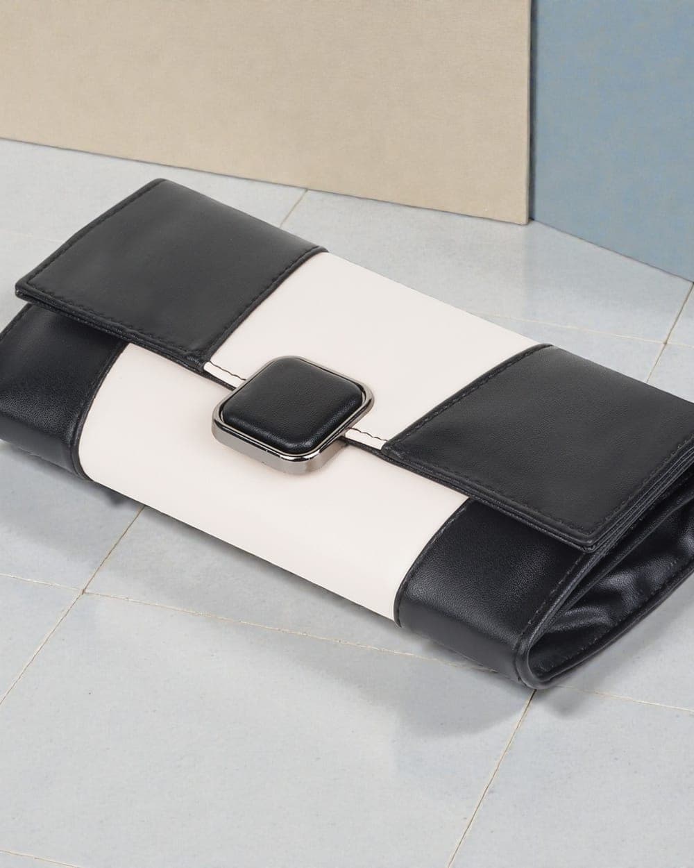 Pari Duo Colour-Block Wallet — Black — view 1 of 3