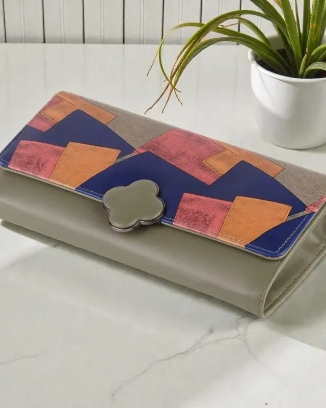 Pari Patchwork Wallet — Olive — DOSYSO Classic